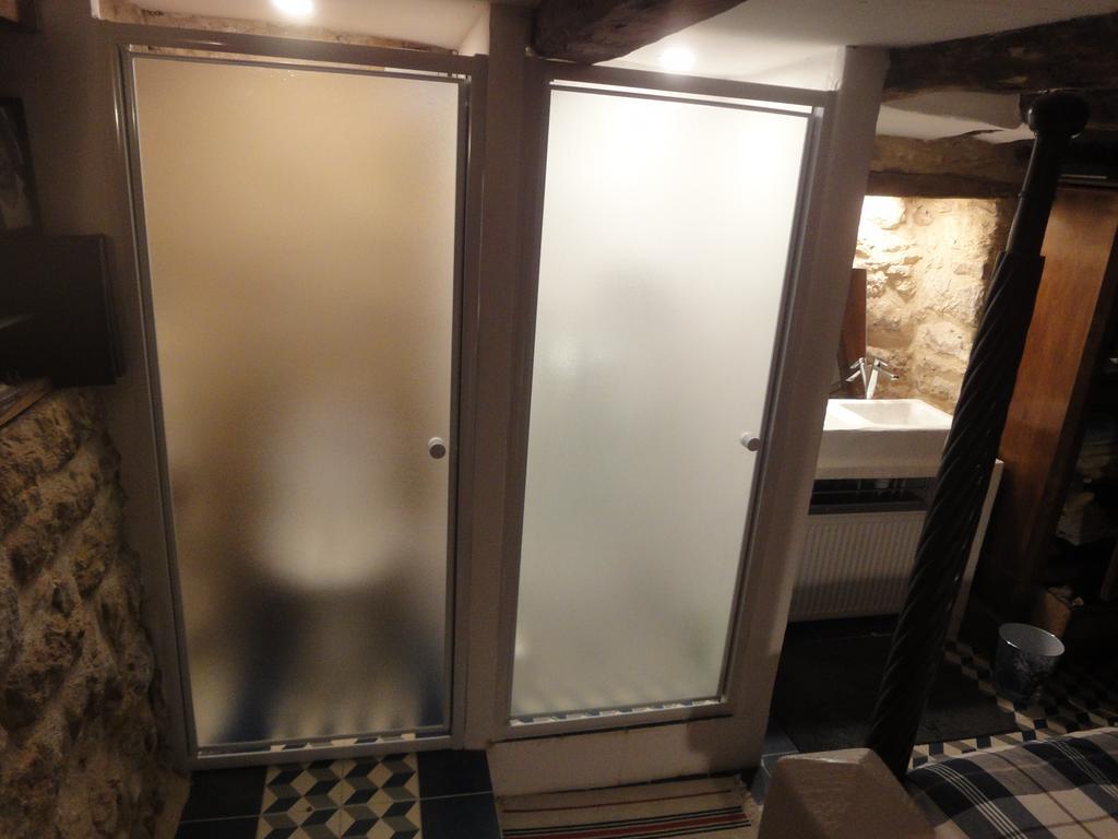 D Artiste De La Du 15 - Restaurant La Maison - Piscine Chauffee Les Eyzies